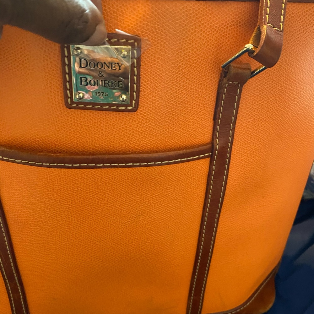Large Dooney & Bourke Claremont Bag
*Authentic!